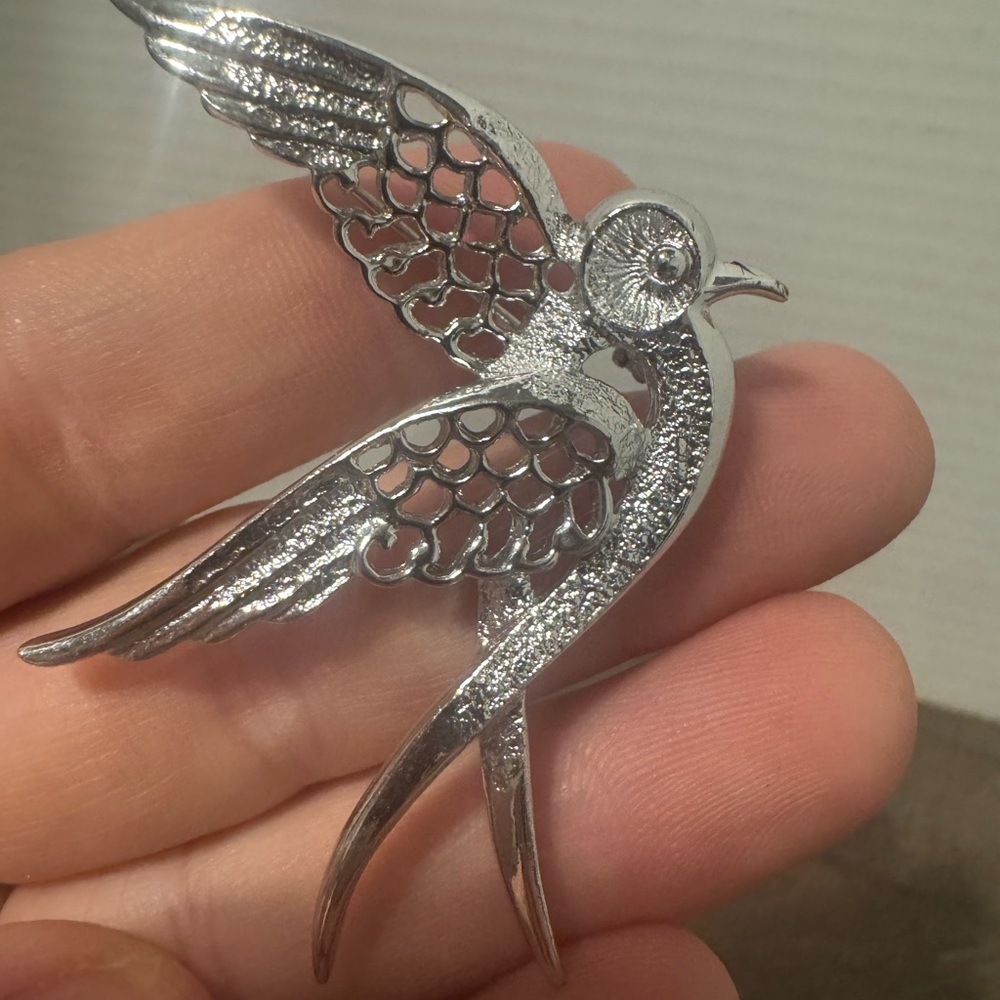 Vintage Coventry Silver Tone pin